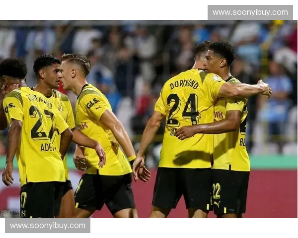 欧联杯赛场多特蒙德强势崛起再现德甲劲旅辉煌风采